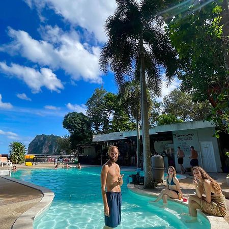 Blanco Hideout Railay - Youth Hostel 18 To 35 Only Bagian luar foto